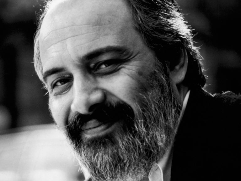 Enis Batur
